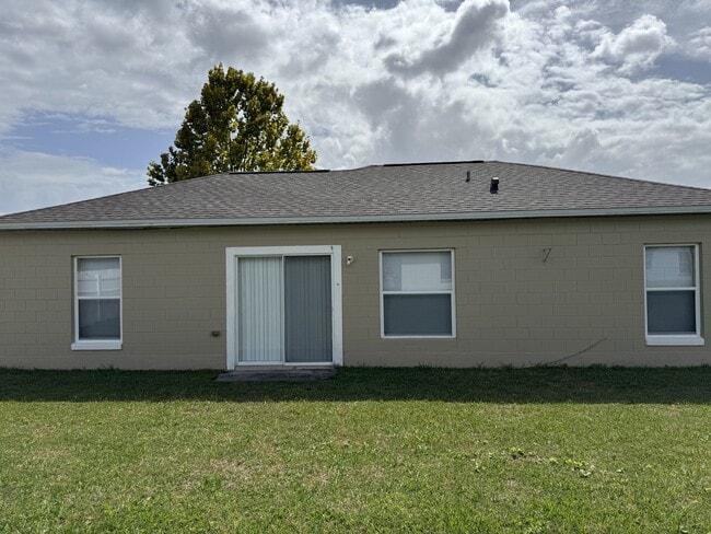 429 Bar Ct in Kissimmee, FL - Building Photo - Building Photo
