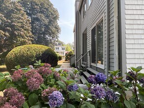 421 Bellevue Ave, Unit 4a in Newport, RI - Building Photo - Building Photo