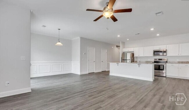 323 Gov Gwinnett Way in Pooler, GA - Building Photo - Building Photo
