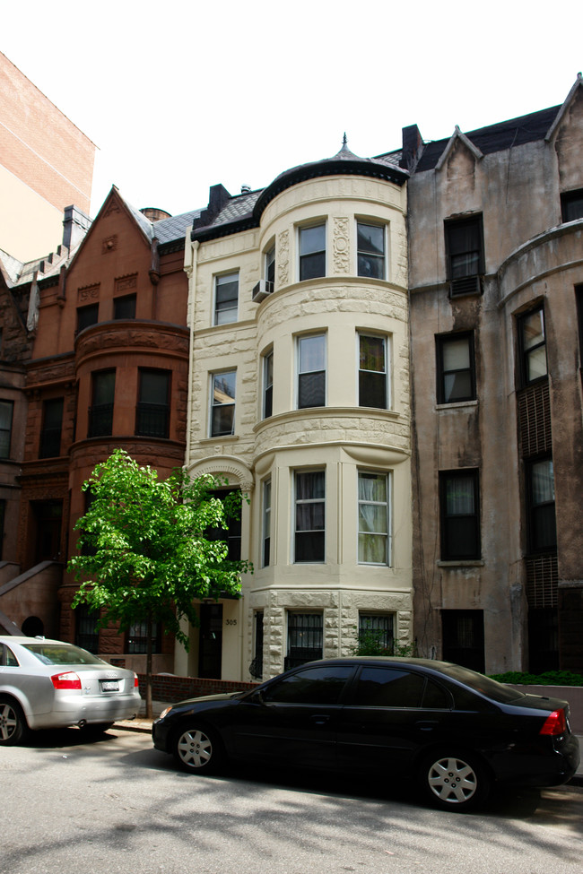 305 W 89th St in New York, NY - Building Photo - Building Photo