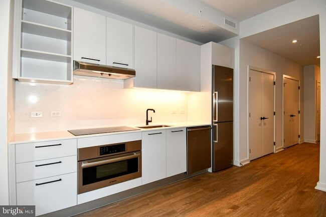 property at 1625 Eckington Pl NE