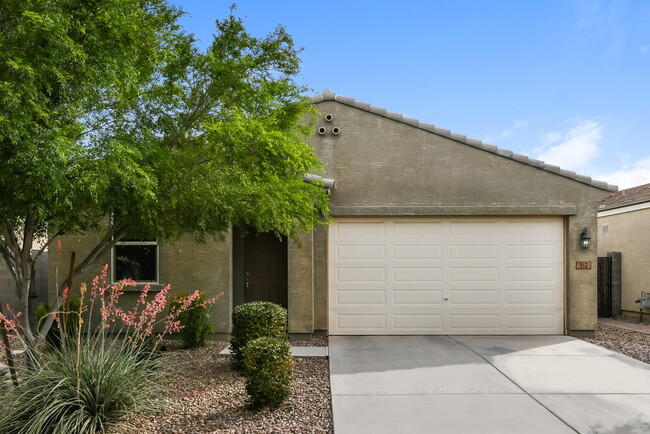 property at 512 W Tenia Trail
