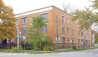 6055 S Peoria St Apartments