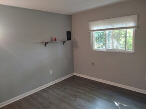 74 W Moler St, Unit E in Columbus, OH - Foto de edificio - Building Photo