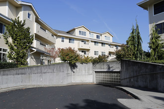 Touchmark at Fairway Village in Vancouver, WA - Building Photo - Building Photo