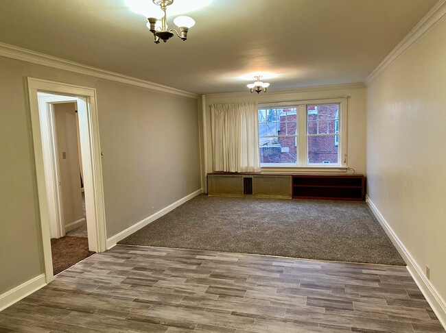 Tisdale Apartments in Ottumwa, IA - Building Photo - Building Photo