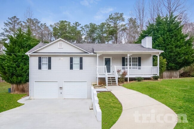 302 Bethel Dr in Dallas, GA - Foto de edificio - Building Photo