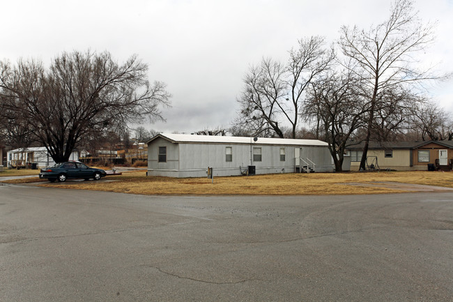 Dove Canyon in Noble, OK - Building Photo - Building Photo