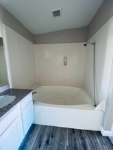 2812 Bluegill Way in Henderson, NV - Building Photo - Building Photo