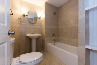22 Highland Ave, Unit 2 in Boston, MA - Building Photo - Building Photo
