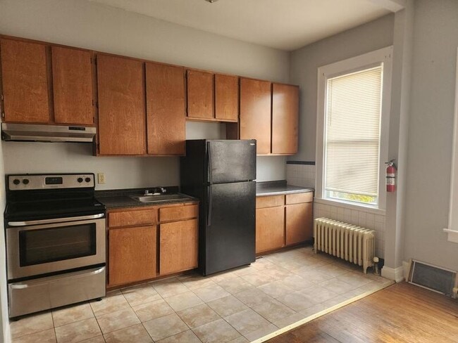 property at 192-194-194 Main St