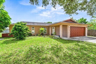 474 SW Exmore Ave in Port St. Lucie, FL - Building Photo - Building Photo