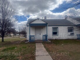 857 N Glendale Ave in Wichita, KS - Building Photo