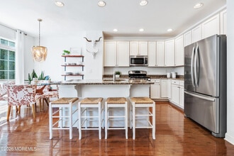 207 Yale Blvd in Shrewsbury, NJ - Building Photo - Building Photo