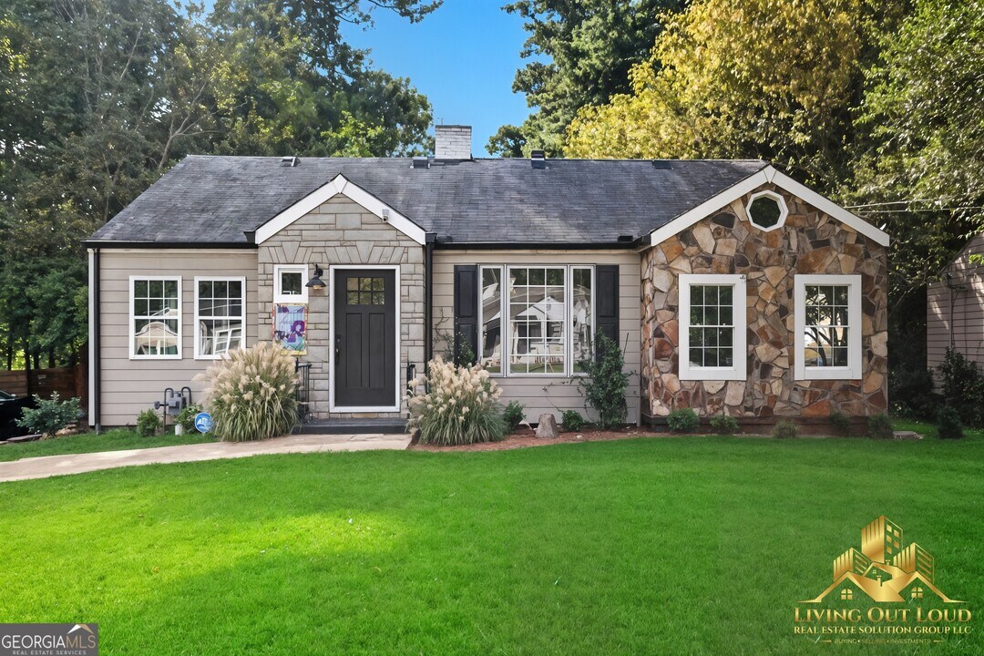 1439 Westridge Rd SW in Atlanta, GA - Building Photo