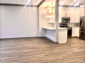 18 Preble St, Unit 4 in Boston, MA - Building Photo - Building Photo