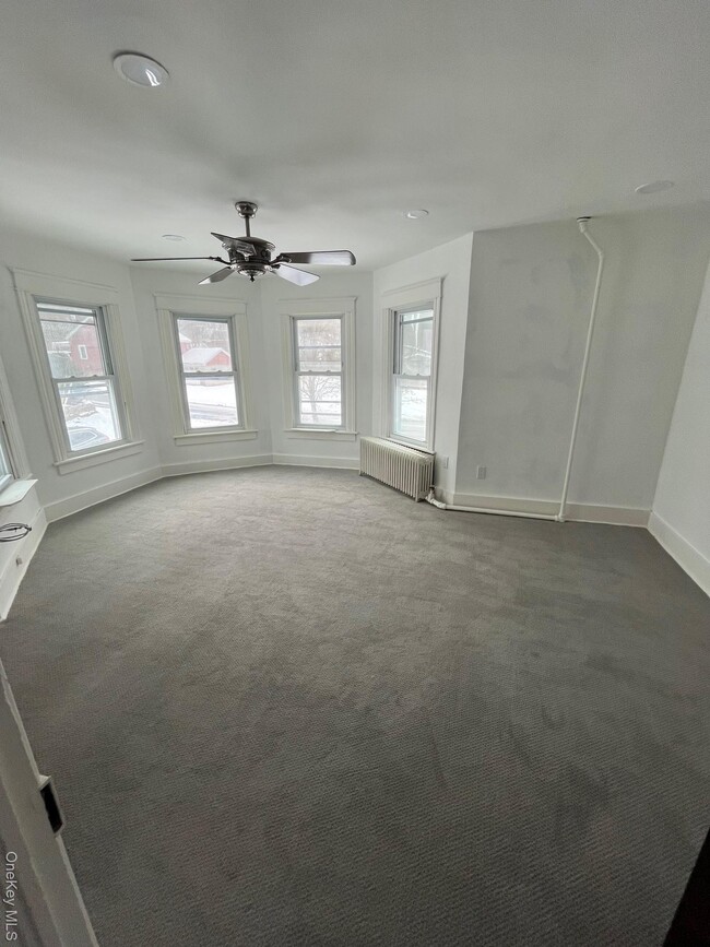 5 Elm St in Wallkill, NY - Building Photo - Building Photo