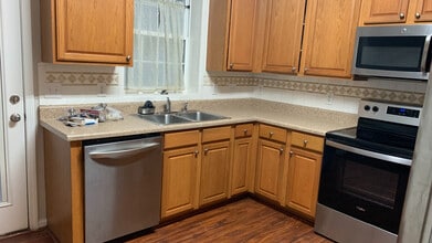 Room in Townhome on Plank Bridge Way in Morrisville, NC - Building Photo - Building Photo