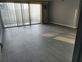 200 Highland Ave, Unit 411 in State College, PA - Building Photo