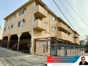 3650 Monon St in Los Angeles, CA - Building Photo - Building Photo