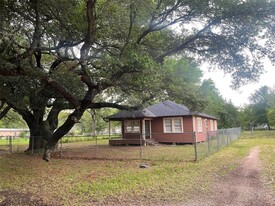 185 5th St in Trinity, TX - Building Photo - Building Photo