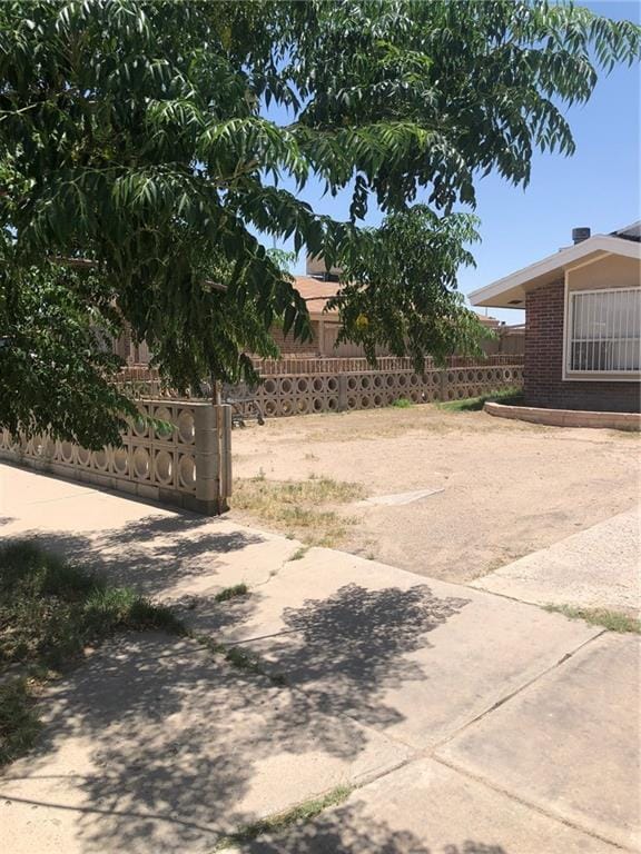 8420 Waterfall Dr in El Paso, TX - Building Photo - Building Photo