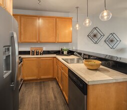 410 NE 70th St in Seattle, WA - Building Photo - Building Photo