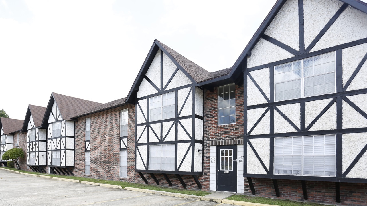 Devonshire Apartments in Baton Rouge, LA - Foto de edificio