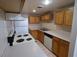 5730 Martel Ave in Dallas, TX - Building Photo - Building Photo