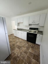47 Hopkins St in Woodbury, NJ - Building Photo - Building Photo