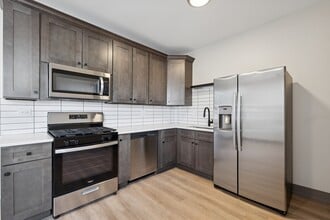 9635 S Forest Ave in Chicago, IL - Building Photo - Building Photo