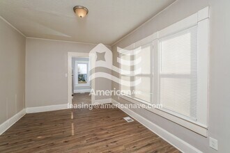 1426 Chartres St, Unit Apt 6 in New Albany, IN - Building Photo - Building Photo