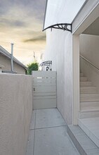 5224 Lennox Ave, Unit .5 in Sherman Oaks, CA - Building Photo - Building Photo