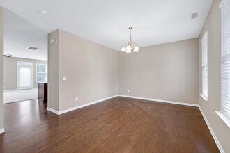 1038 Ileagnes Rd in Raleigh, NC - Building Photo - Building Photo