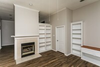 7713 Blossom Dr-Unit -345 in Fort Worth, TX - Building Photo - Building Photo