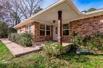 1022 Landing Way in Trinity, TX - Building Photo - Building Photo
