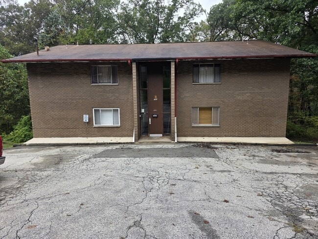 763 Sylvester Way in McKeesport, PA - Building Photo - Building Photo