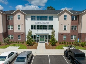 Raider Village Student Housing in Niceville, FL - Building Photo - Building Photo