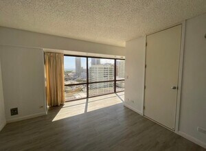 1750 Kalakaua Ave in Honolulu, HI - Foto de edificio - Building Photo