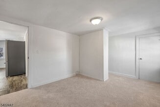 69 Weaver St in Little Falls, NJ - Building Photo - Building Photo