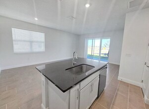 9250 Gulf Hvn Dr in Parrish, FL - Building Photo - Building Photo