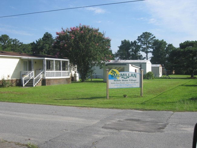 McMillan Mobile Home Village in Elizabeth City, NC - Foto de edificio - Building Photo