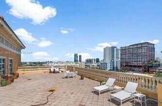 403 S Sapodilla Ave in West Palm Beach, FL - Foto de edificio - Building Photo