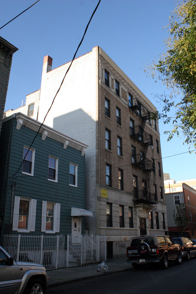 364 E 159th St in Bronx, NY - Building Photo - Building Photo