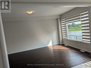 101 Gibson Dr in Erin, ON - Building Photo - Building Photo