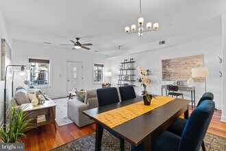 1429 Clifton St NW, Unit 4 in Washington, DC - Foto de edificio - Building Photo