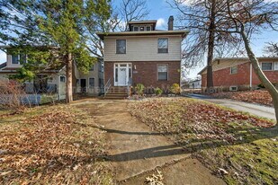 2424 Oakland Ave in St. Louis, MO - Building Photo
