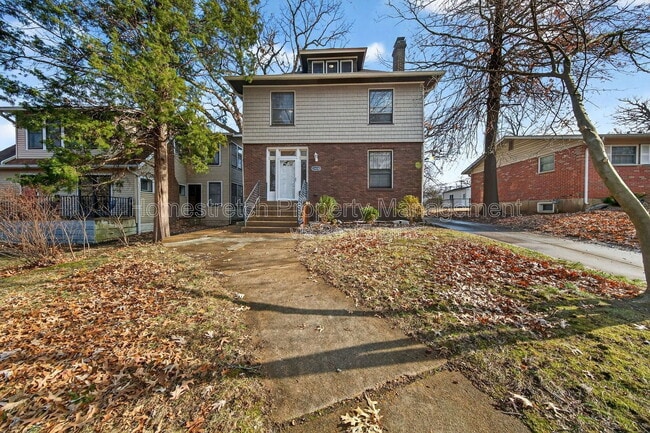 property at 2424 Oakland Ave