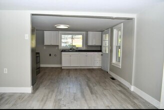 150 E North St in Springboro, OH - Foto de edificio - Building Photo