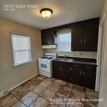 28303 Essex St in Roseville, MI - Building Photo - Building Photo